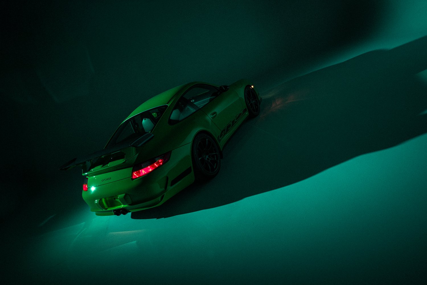 Time Capsule Porsche GT3 RS Achieves Record $498,000 Sale