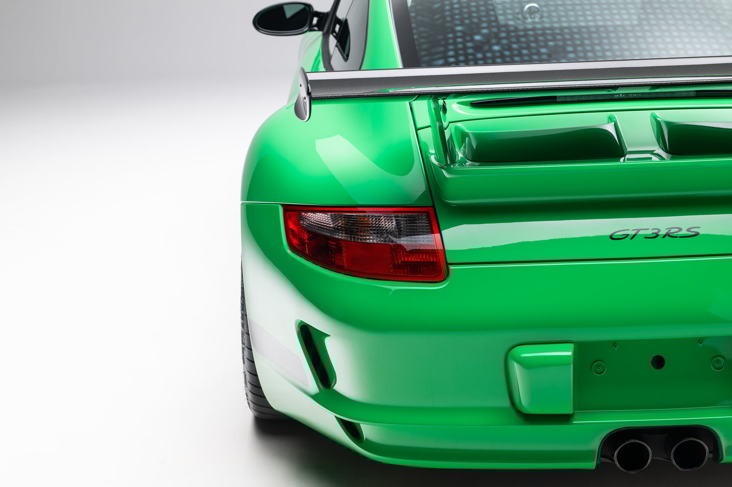 Time Capsule Porsche GT3 RS Achieves Record $498,000 Sale