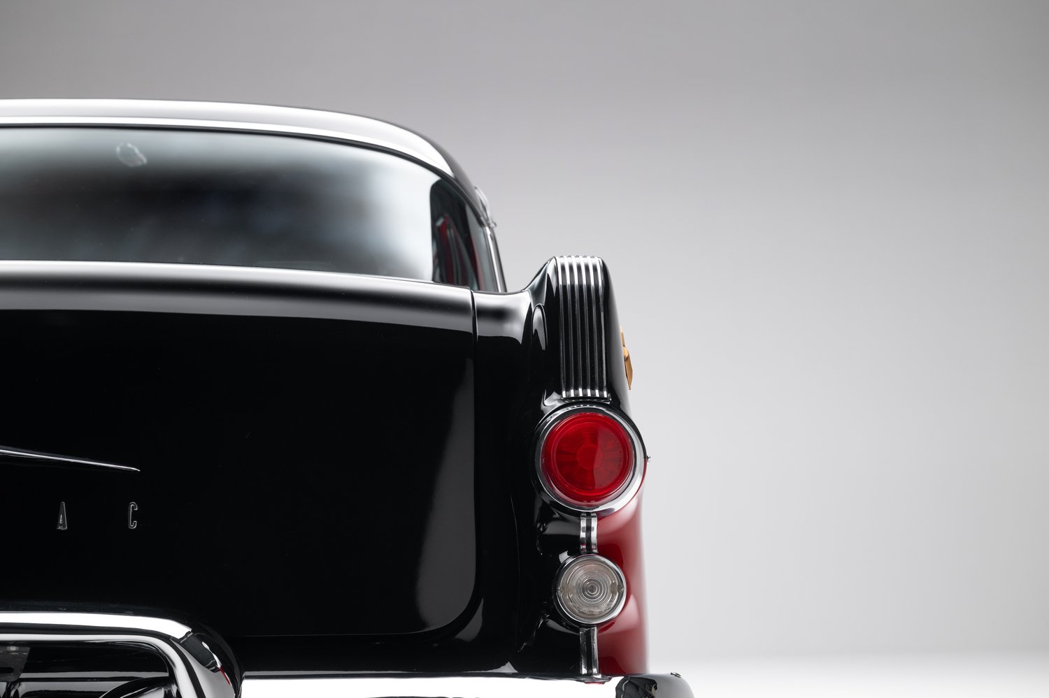 Restomod 1955 Pontiac Chieftain Sells for $35,550 on Bring a Trailer