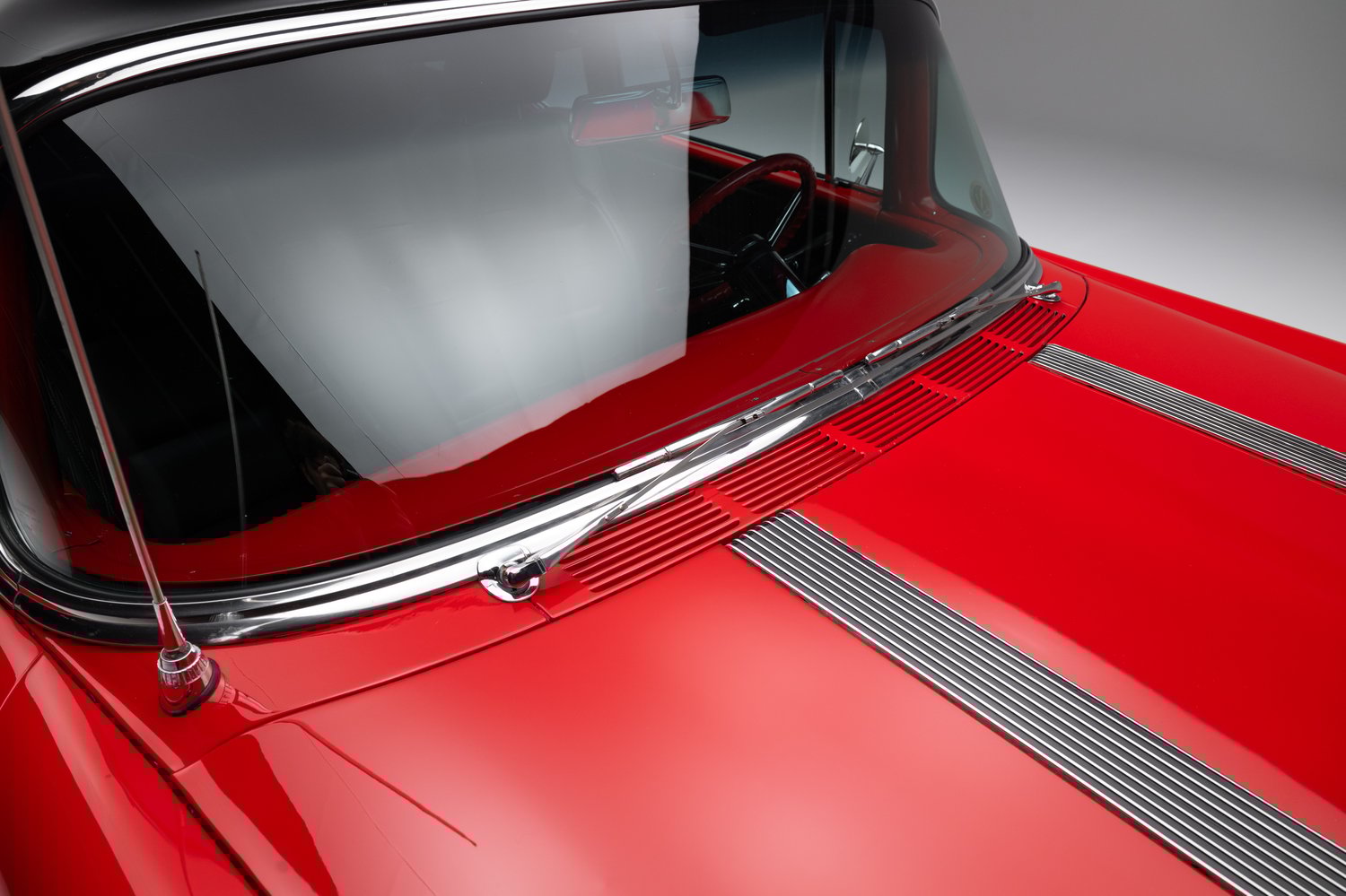 Restomod 1955 Pontiac Chieftain Sells for $35,550 on Bring a Trailer