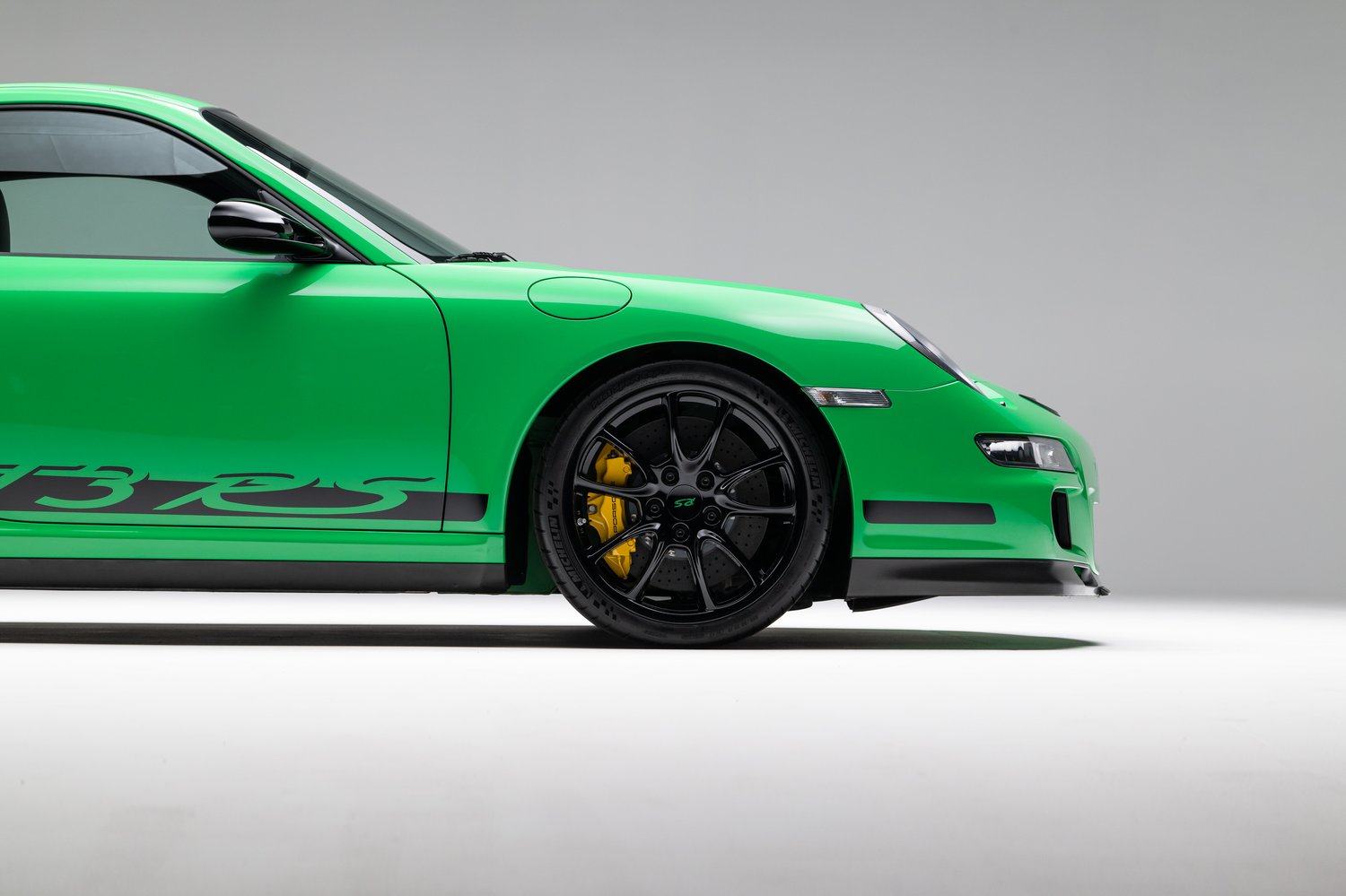 Time Capsule Porsche GT3 RS Achieves Record $498,000 Sale