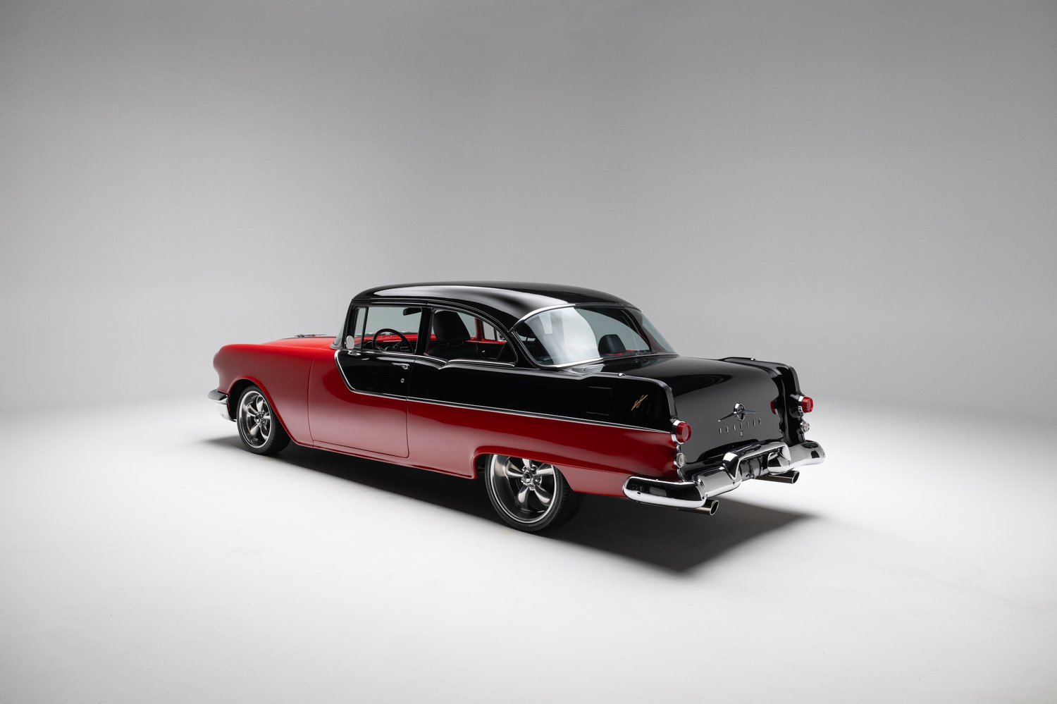 Restomod 1955 Pontiac Chieftain Sells for $35,550 on Bring a Trailer