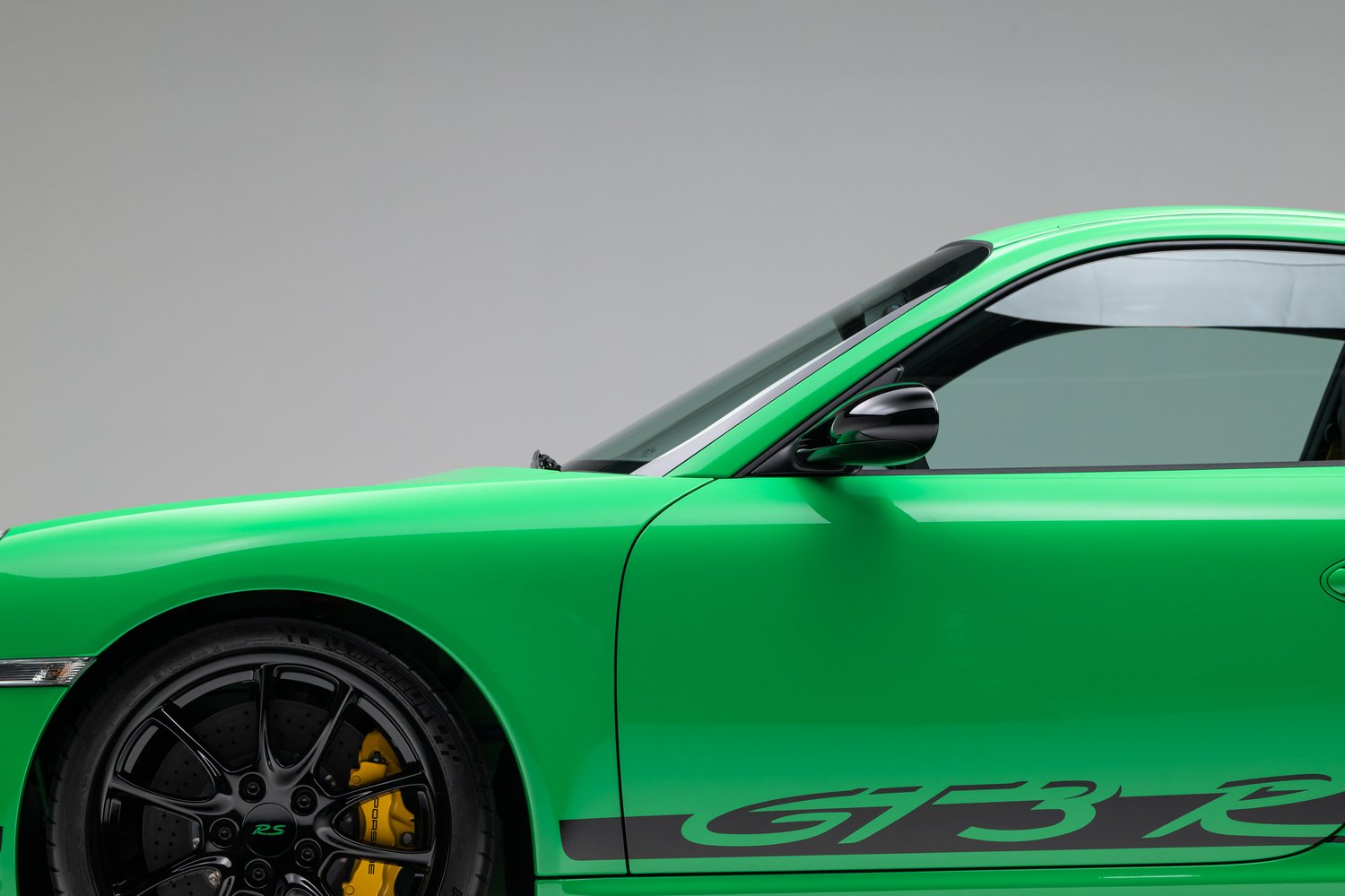 Time Capsule Porsche GT3 RS Achieves Record $498,000 Sale