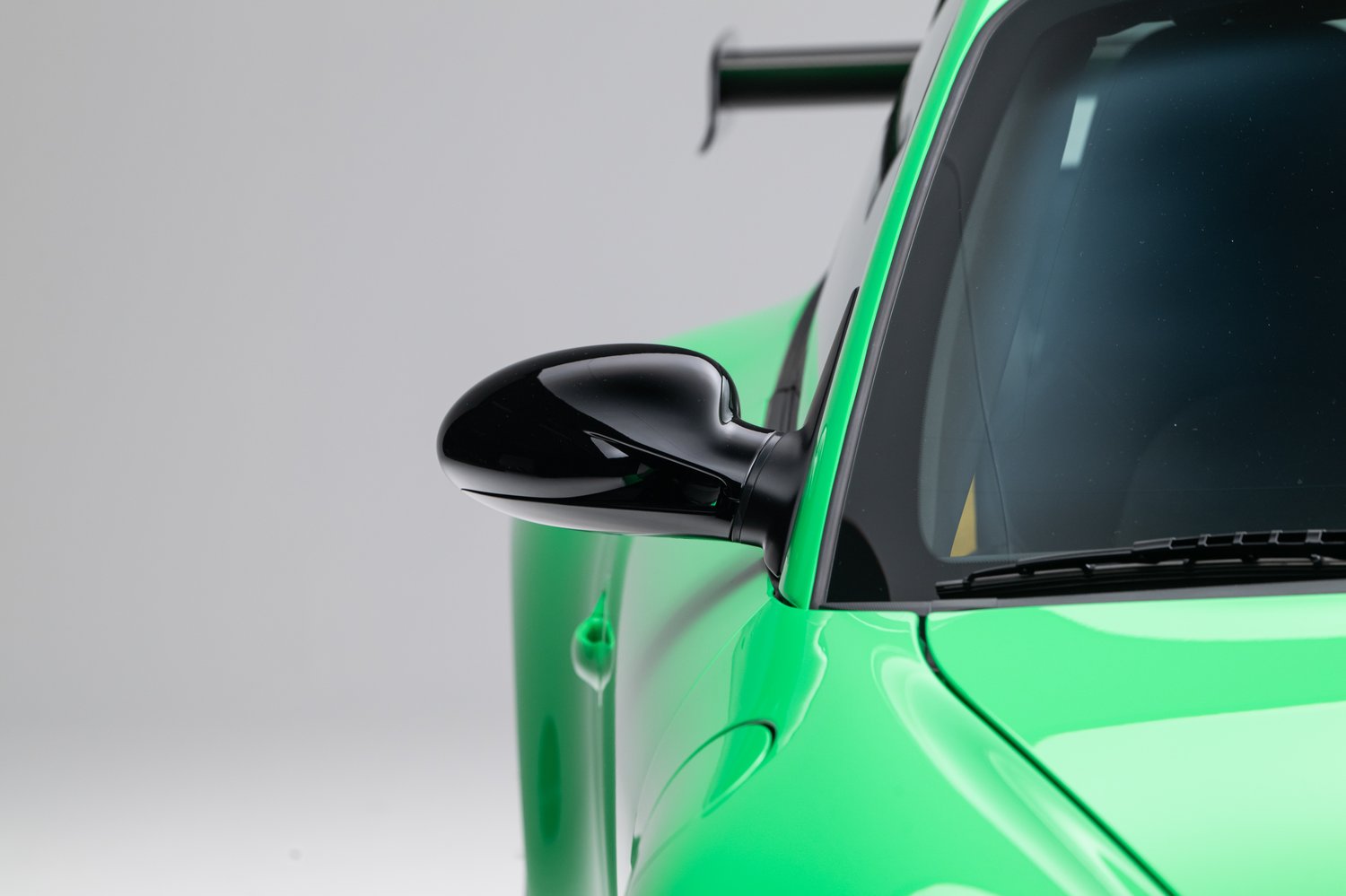 Time Capsule Porsche GT3 RS Achieves Record $498,000 Sale