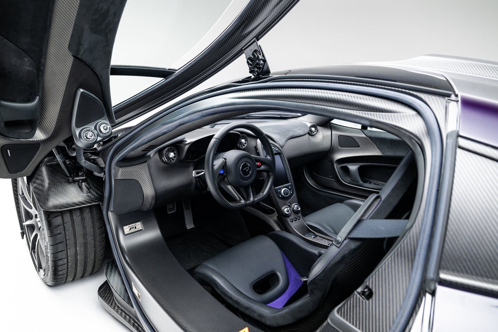 117DSC_7803-2015 Mclaren P1 - Purple Web-.jpg
