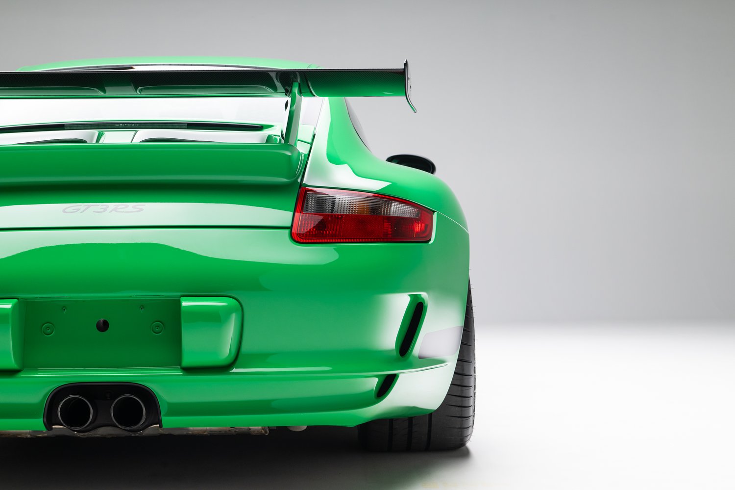 Time Capsule Porsche GT3 RS Achieves Record $498,000 Sale