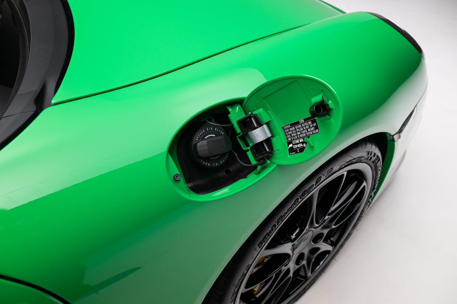 Time Capsule Porsche GT3 RS Achieves Record $498,000 Sale