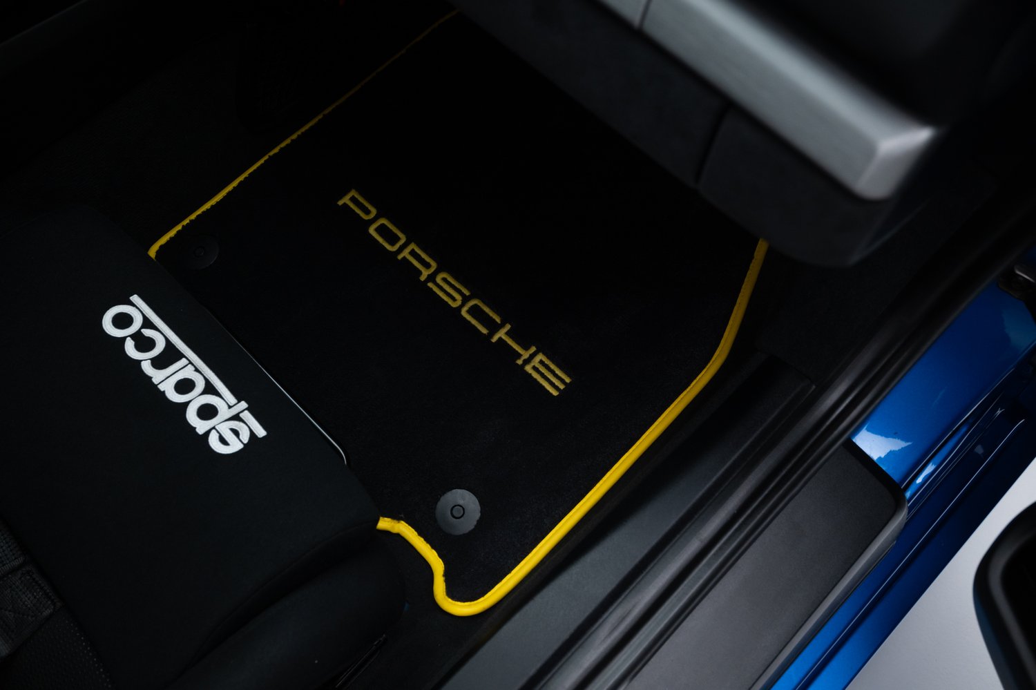 2016 Porsche Cayman GT4