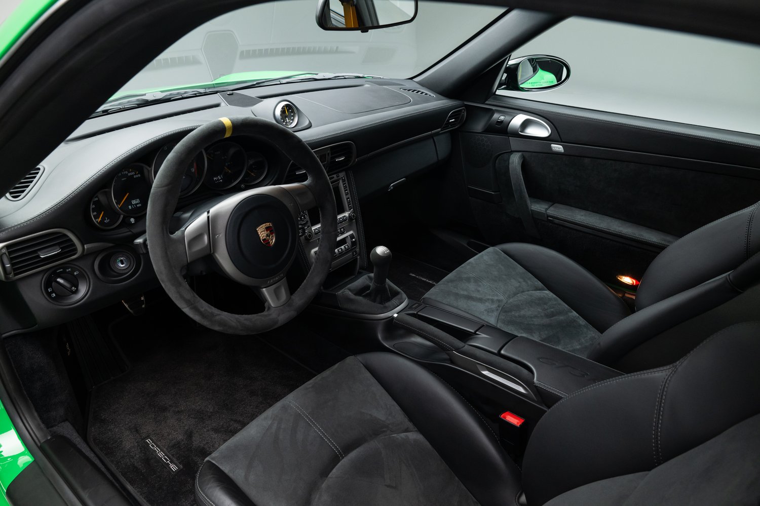 Time Capsule Porsche GT3 RS Achieves Record $498,000 Sale