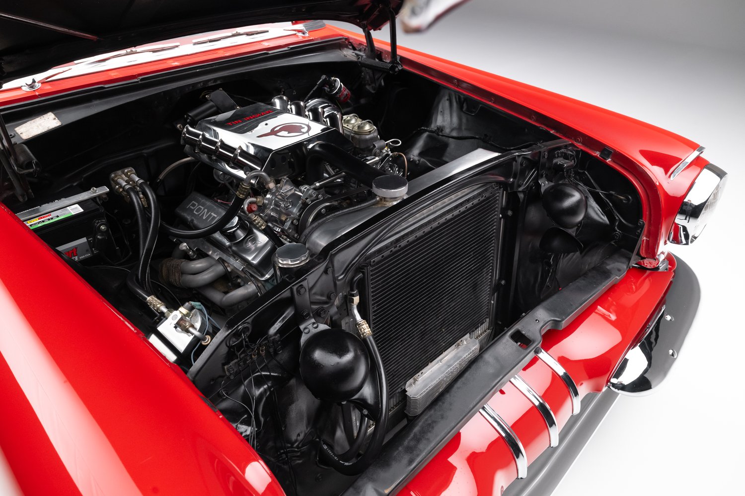 Restomod 1955 Pontiac Chieftain Sells for $35,550 on Bring a Trailer