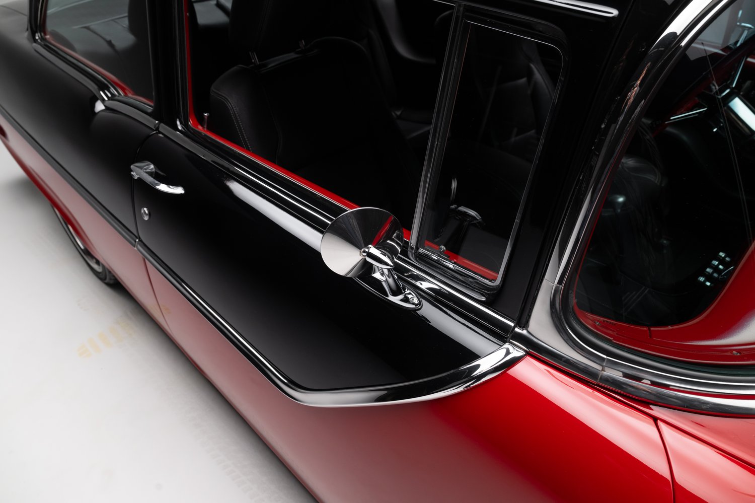 Restomod 1955 Pontiac Chieftain Sells for $35,550 on Bring a Trailer