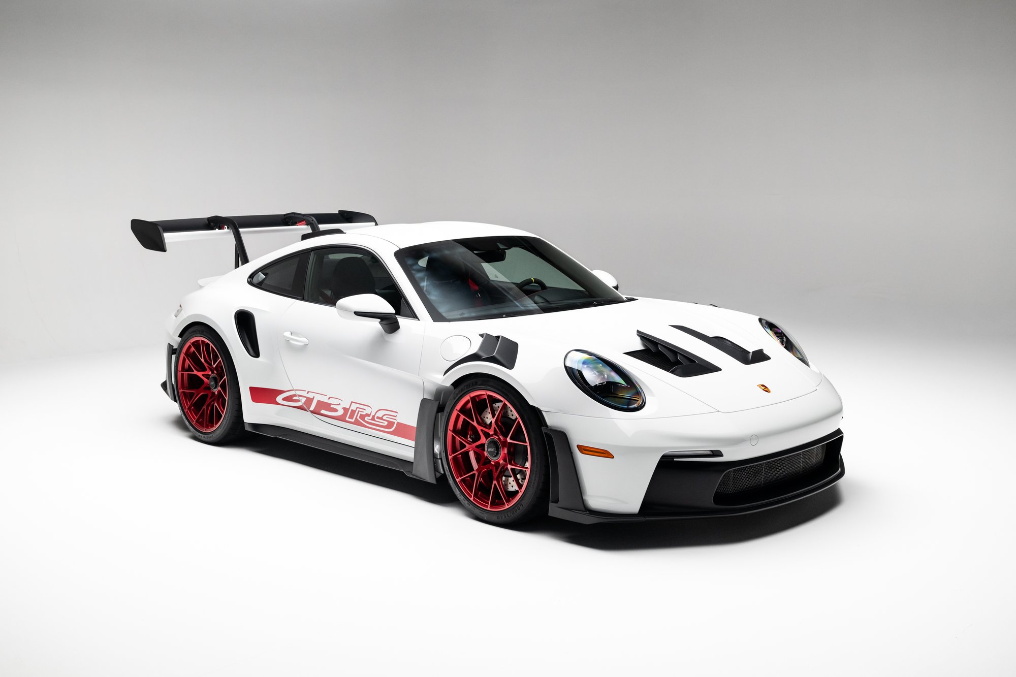 406-Mile 2023 Porsche 911 GT3 RS Sells for $367,786 on Bring a Trailer
