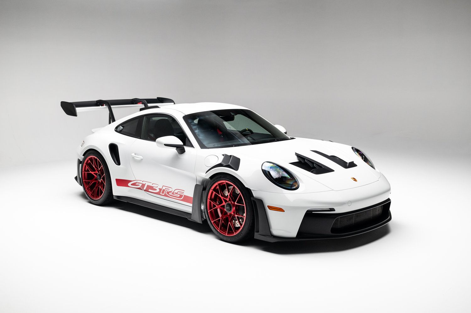 406-Mile 2023 Porsche 911 GT3 RS Sells for $367,786 on Bring a Trailer