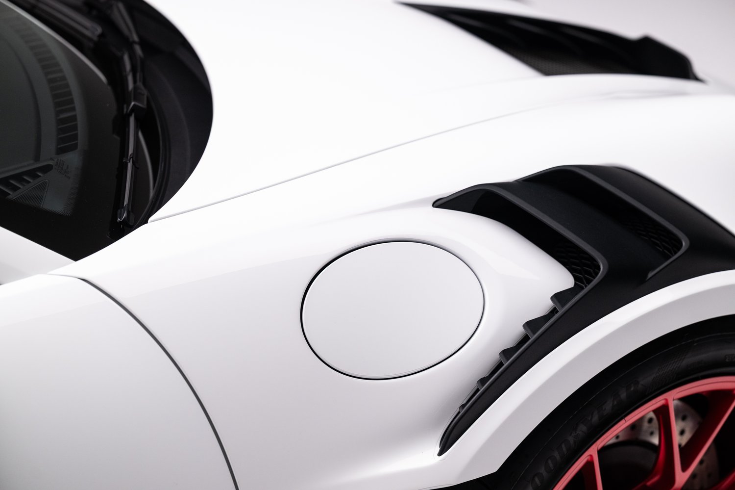 406-Mile 2023 Porsche 911 GT3 RS Sells for $367,786 on Bring a Trailer