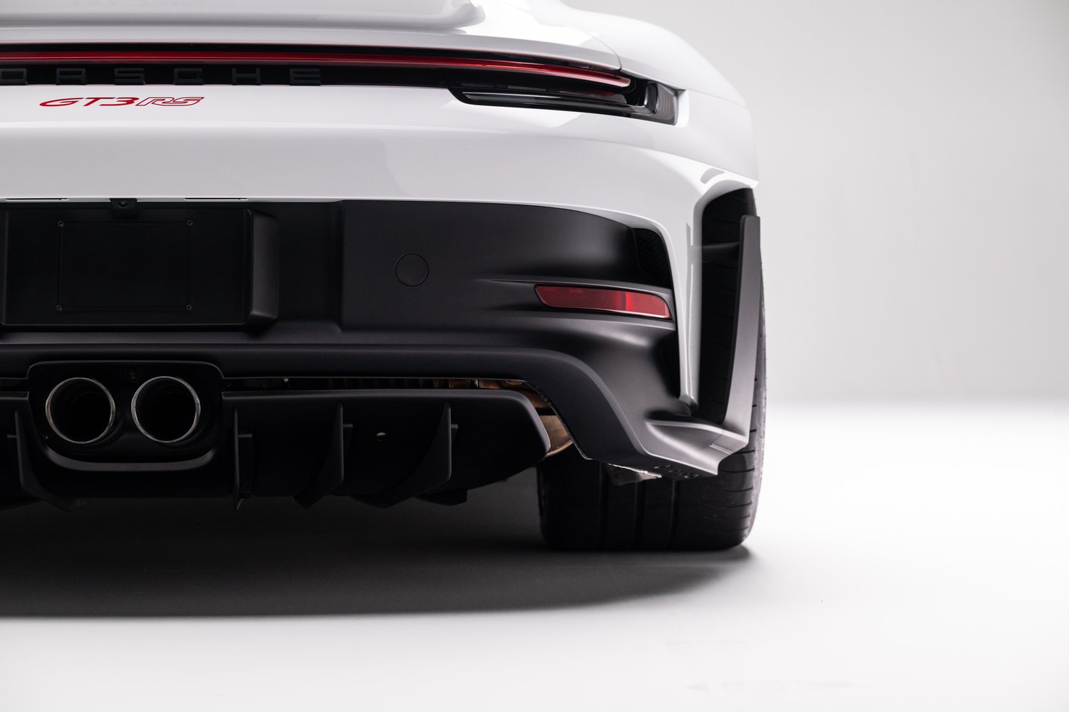 406-Mile 2023 Porsche 911 GT3 RS Sells for $367,786 on Bring a Trailer