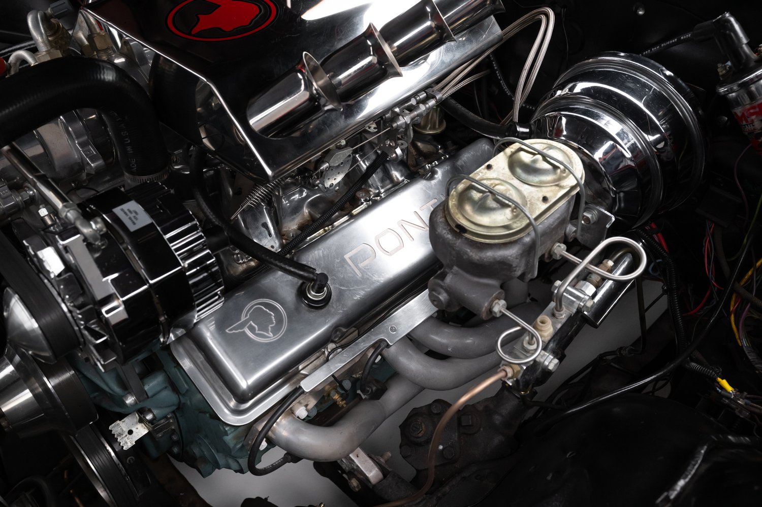 Restomod 1955 Pontiac Chieftain Sells for $35,550 on Bring a Trailer