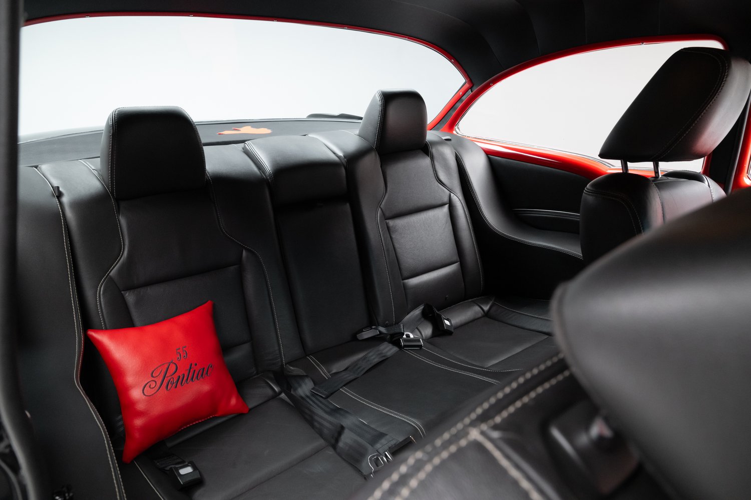 Restomod 1955 Pontiac Chieftain Sells for $35,550 on Bring a Trailer