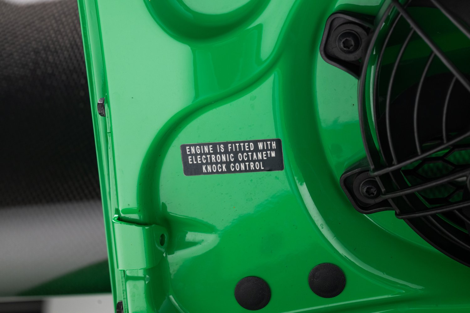 Time Capsule Porsche GT3 RS Achieves Record $498,000 Sale