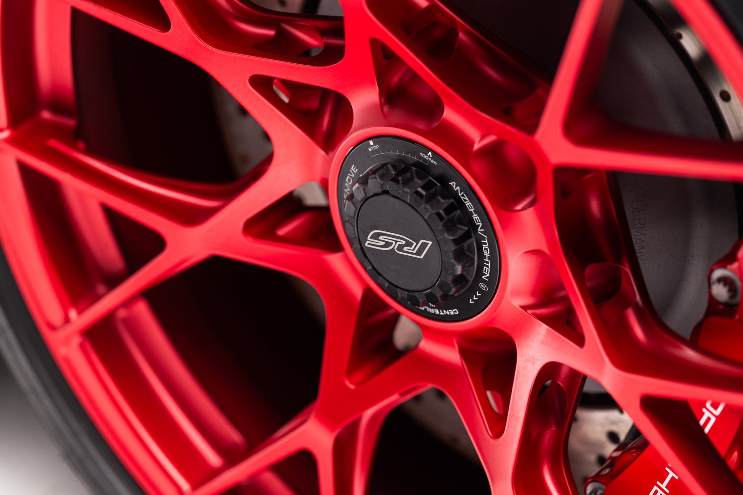 406-Mile 2023 Porsche 911 GT3 RS Sells for $367,786 on Bring a Trailer
