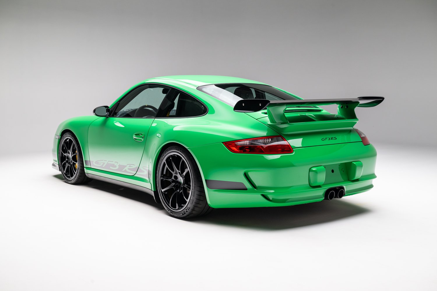 Time Capsule Porsche GT3 RS Achieves Record $498,000 Sale