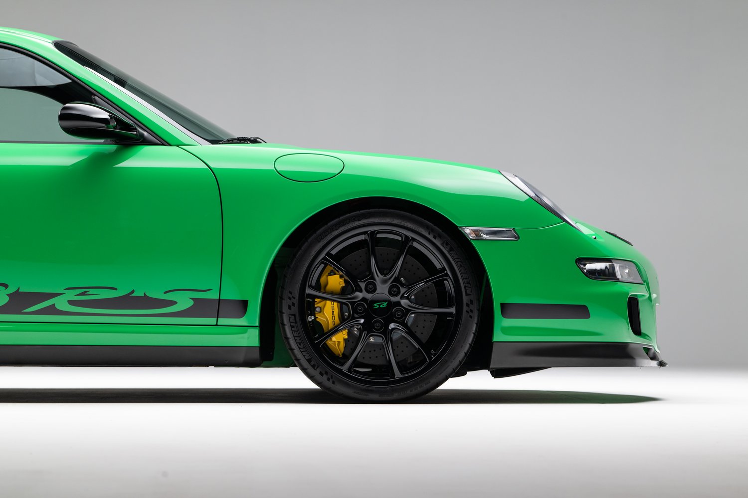 Time Capsule Porsche GT3 RS Achieves Record $498,000 Sale