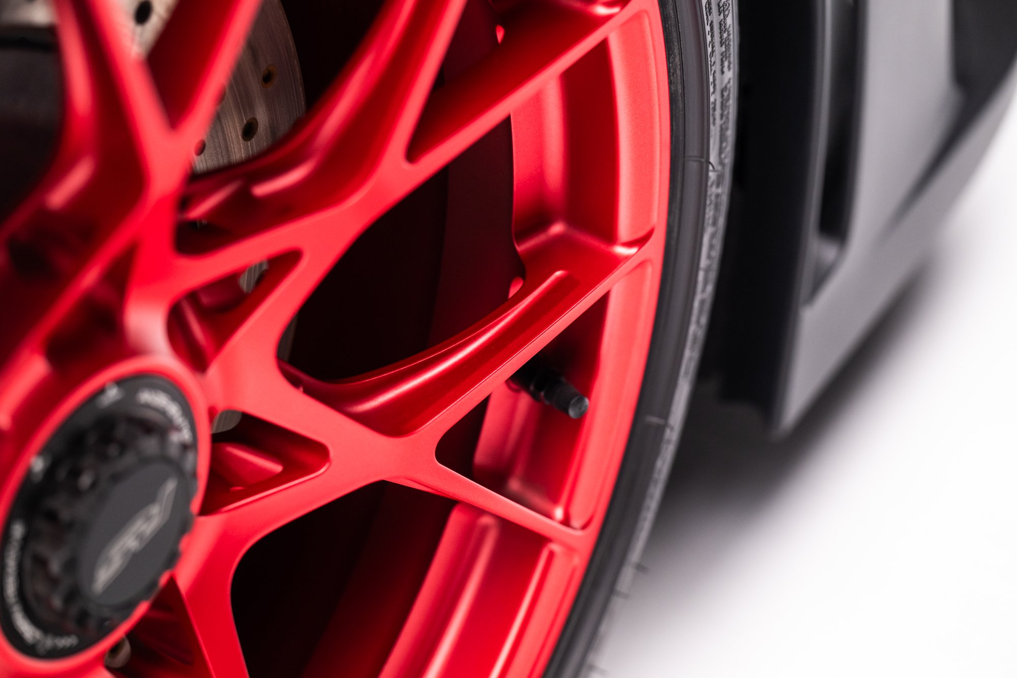 406-Mile 2023 Porsche 911 GT3 RS Sells for $367,786 on Bring a Trailer