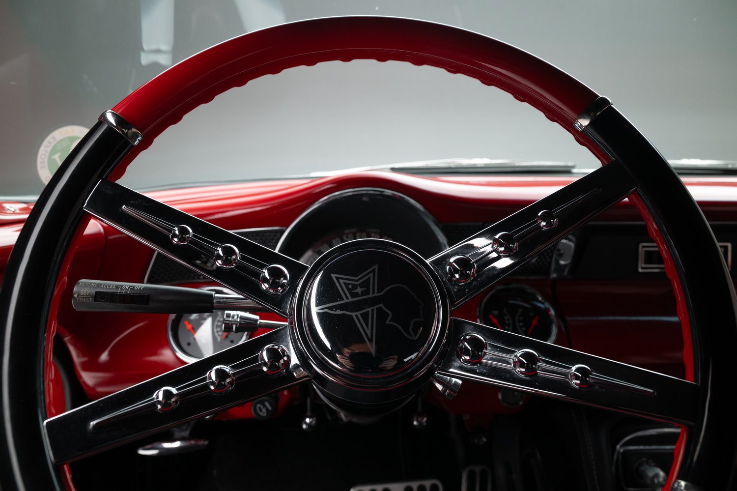 Restomod 1955 Pontiac Chieftain Sells for $35,550 on Bring a Trailer