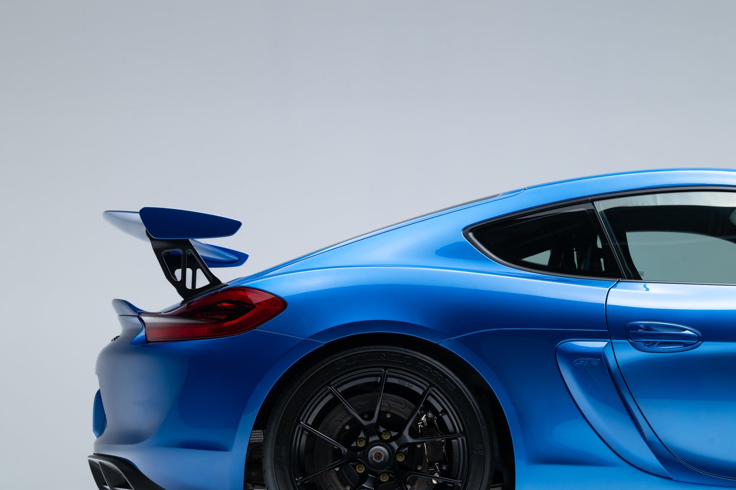 2016 Porsche Cayman GT4