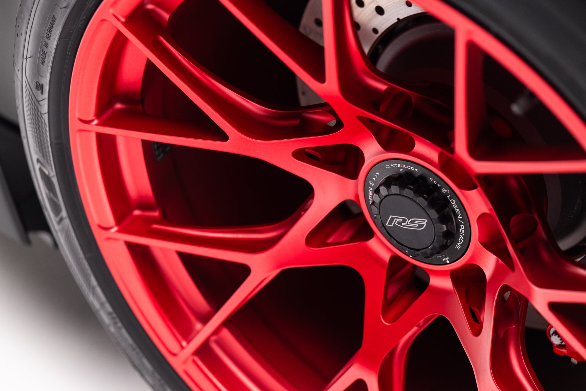 406-Mile 2023 Porsche 911 GT3 RS Sells for $367,786 on Bring a Trailer