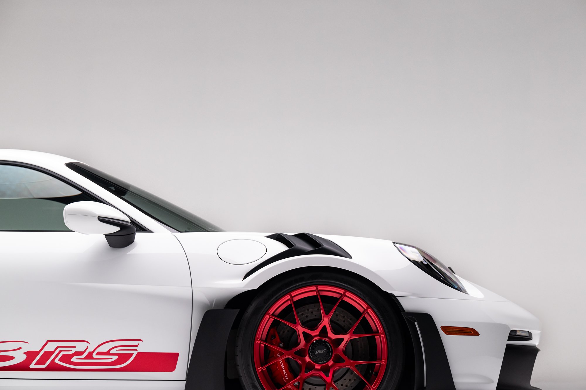 406-Mile 2023 Porsche 911 GT3 RS Sells for $367,786 on Bring a Trailer