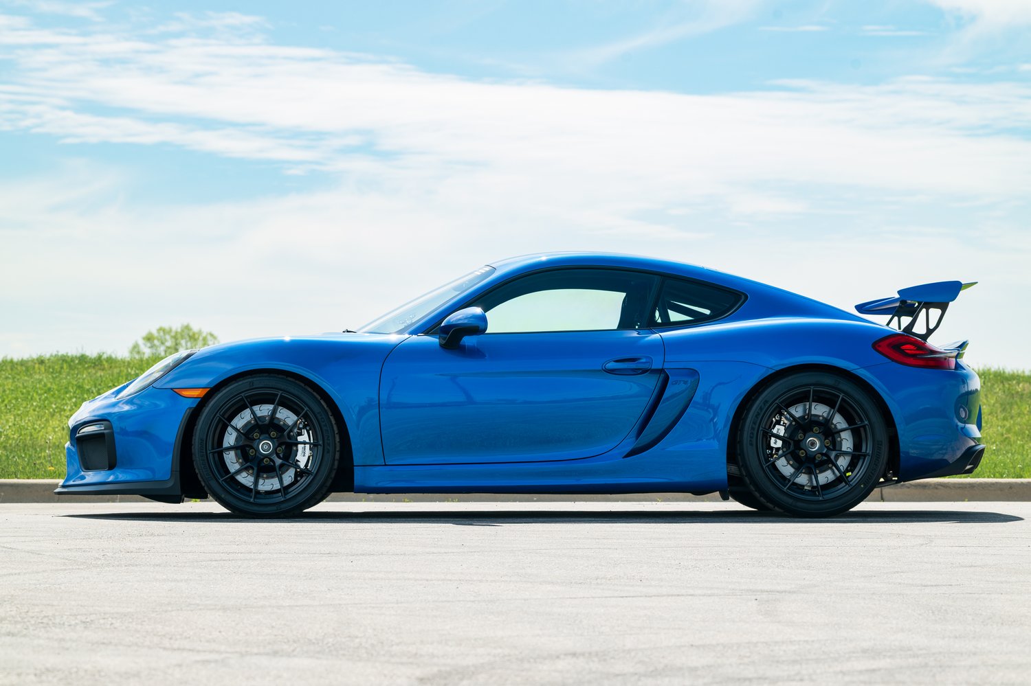 2016 Porsche Cayman GT4