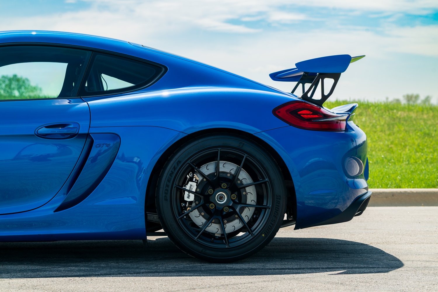 2016 Porsche Cayman GT4