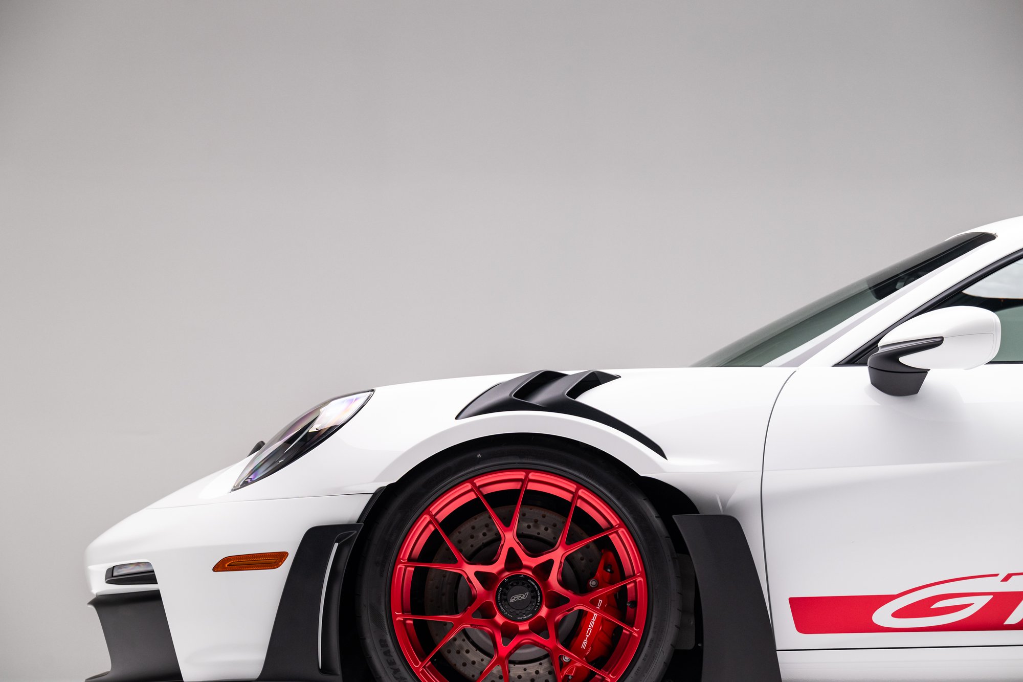 406-Mile 2023 Porsche 911 GT3 RS Sells for $367,786 on Bring a Trailer