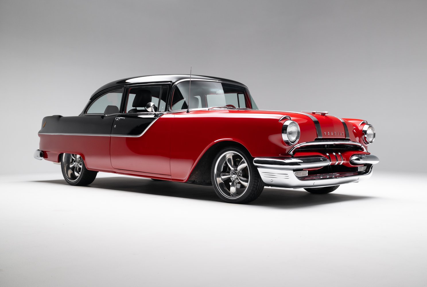 Restomod 1955 Pontiac Chieftain Sells for $35,550 on Bring a Trailer