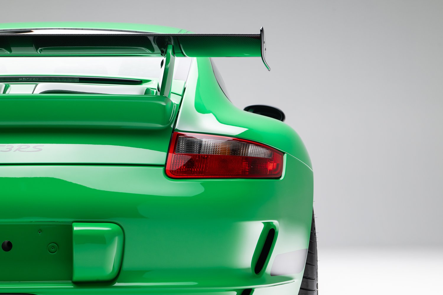 Time Capsule Porsche GT3 RS Achieves Record $498,000 Sale