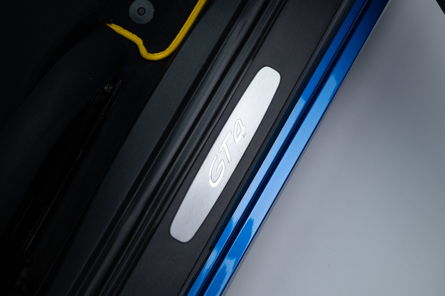 2016 Porsche Cayman GT4