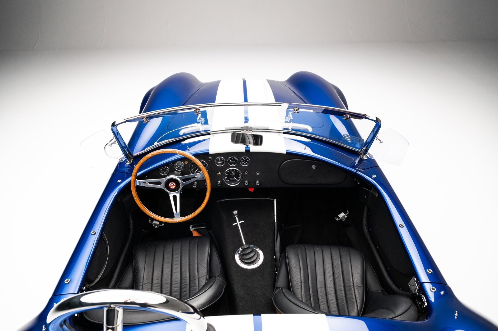 150DSC_1868-Superformance Cobra - Blue - Webres.jpg