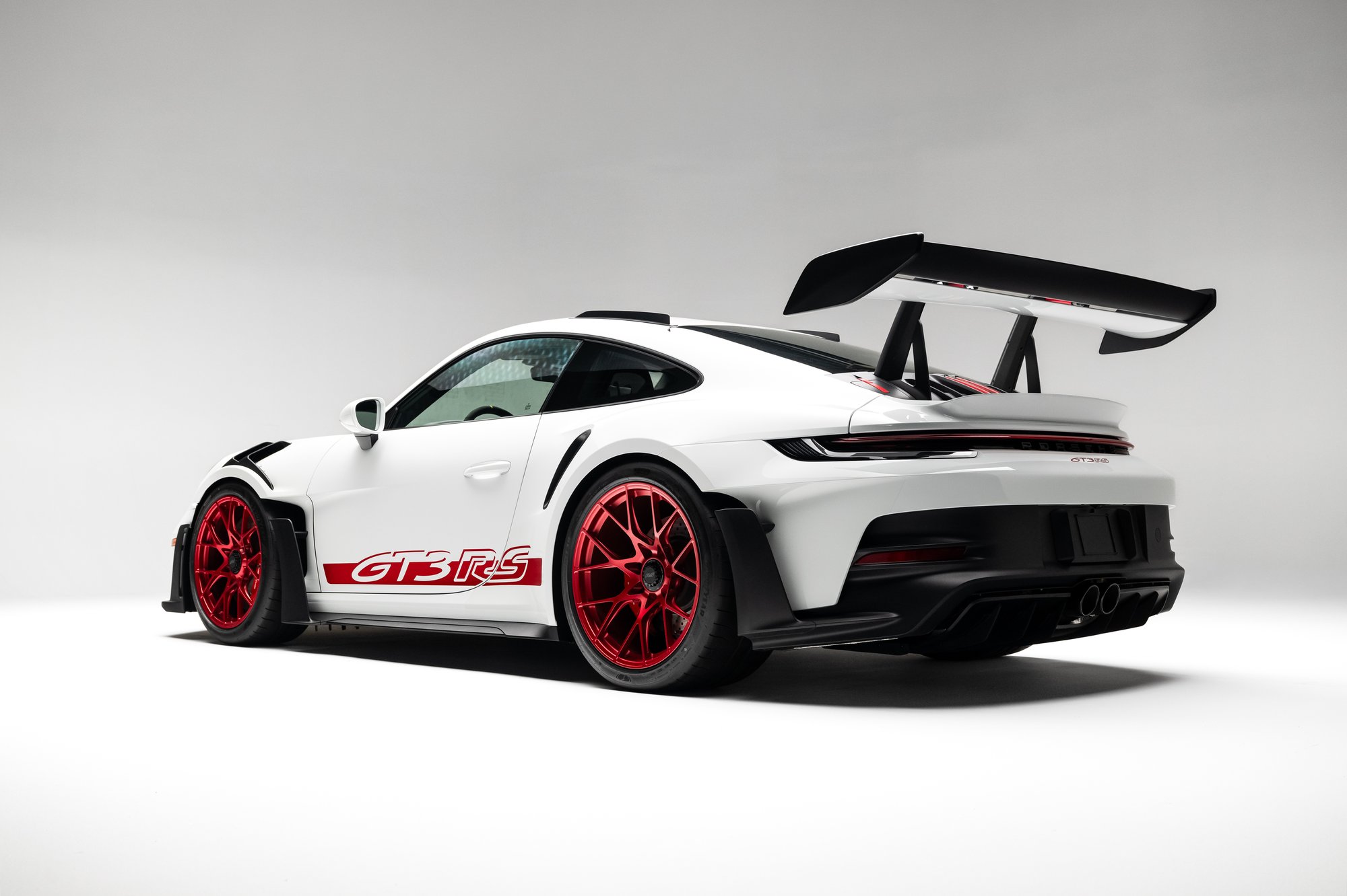 406-Mile 2023 Porsche 911 GT3 RS Sells for $367,786 on Bring a Trailer