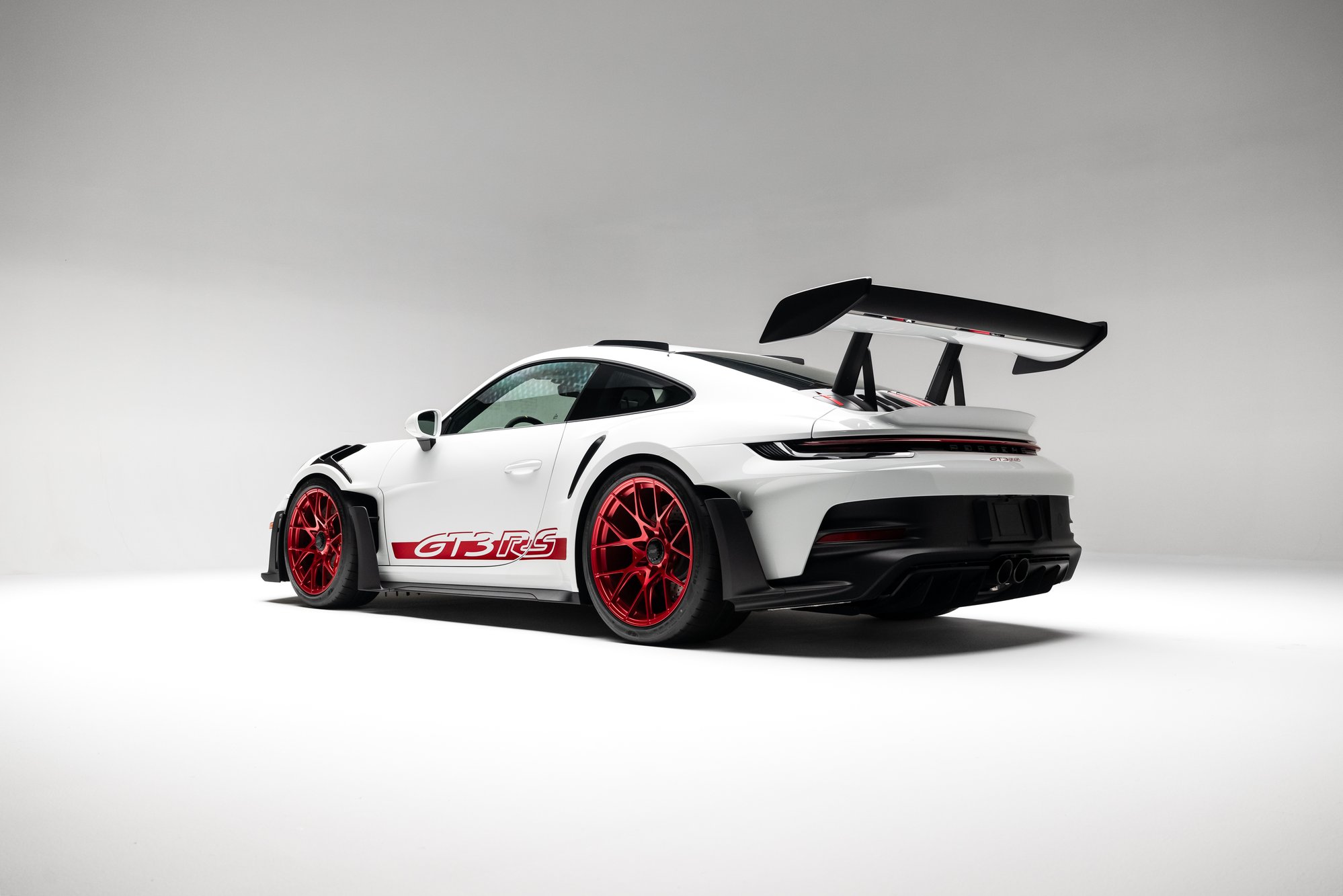 406-Mile 2023 Porsche 911 GT3 RS Sells for $367,786 on Bring a Trailer