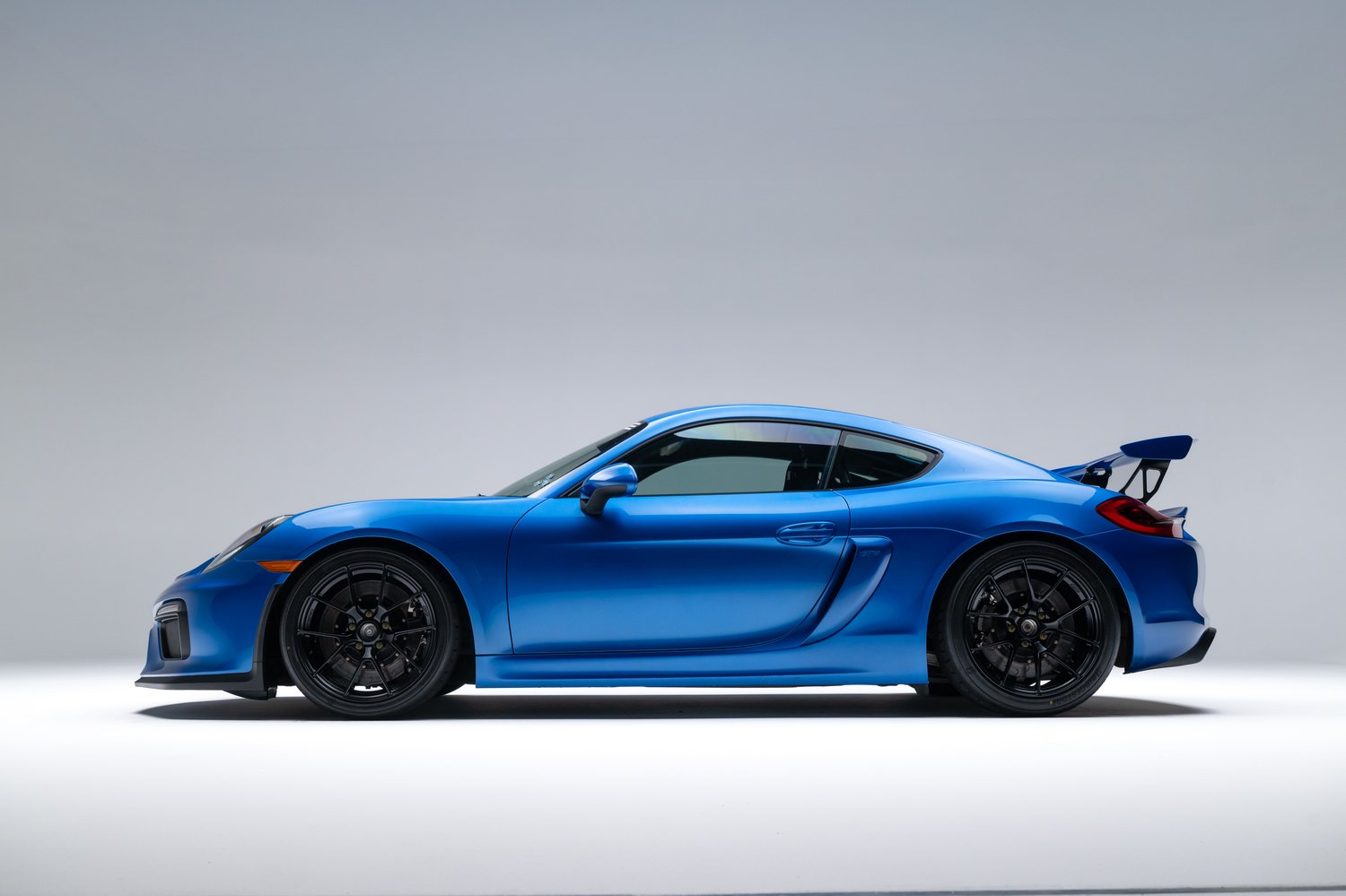 2016 Porsche Cayman GT4