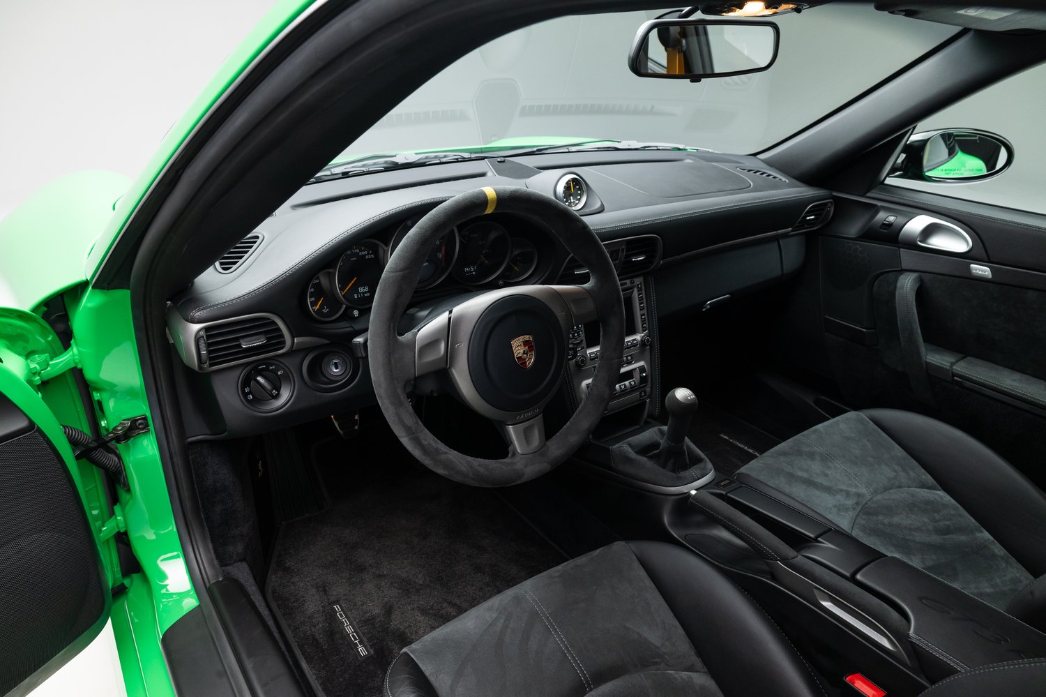 Time Capsule Porsche GT3 RS Achieves Record $498,000 Sale