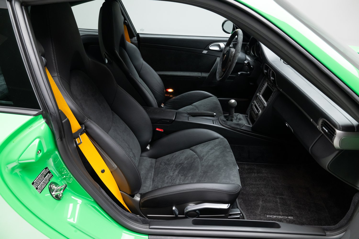 Time Capsule Porsche GT3 RS Achieves Record $498,000 Sale