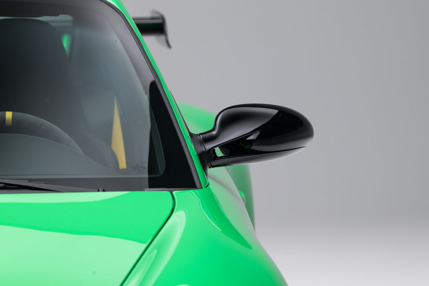 Time Capsule Porsche GT3 RS Achieves Record $498,000 Sale