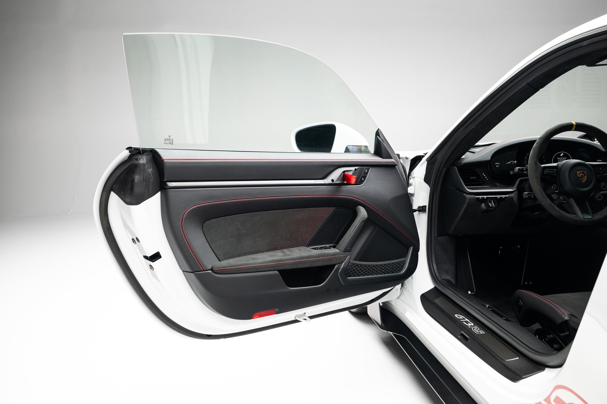 406-Mile 2023 Porsche 911 GT3 RS Sells for $367,786 on Bring a Trailer