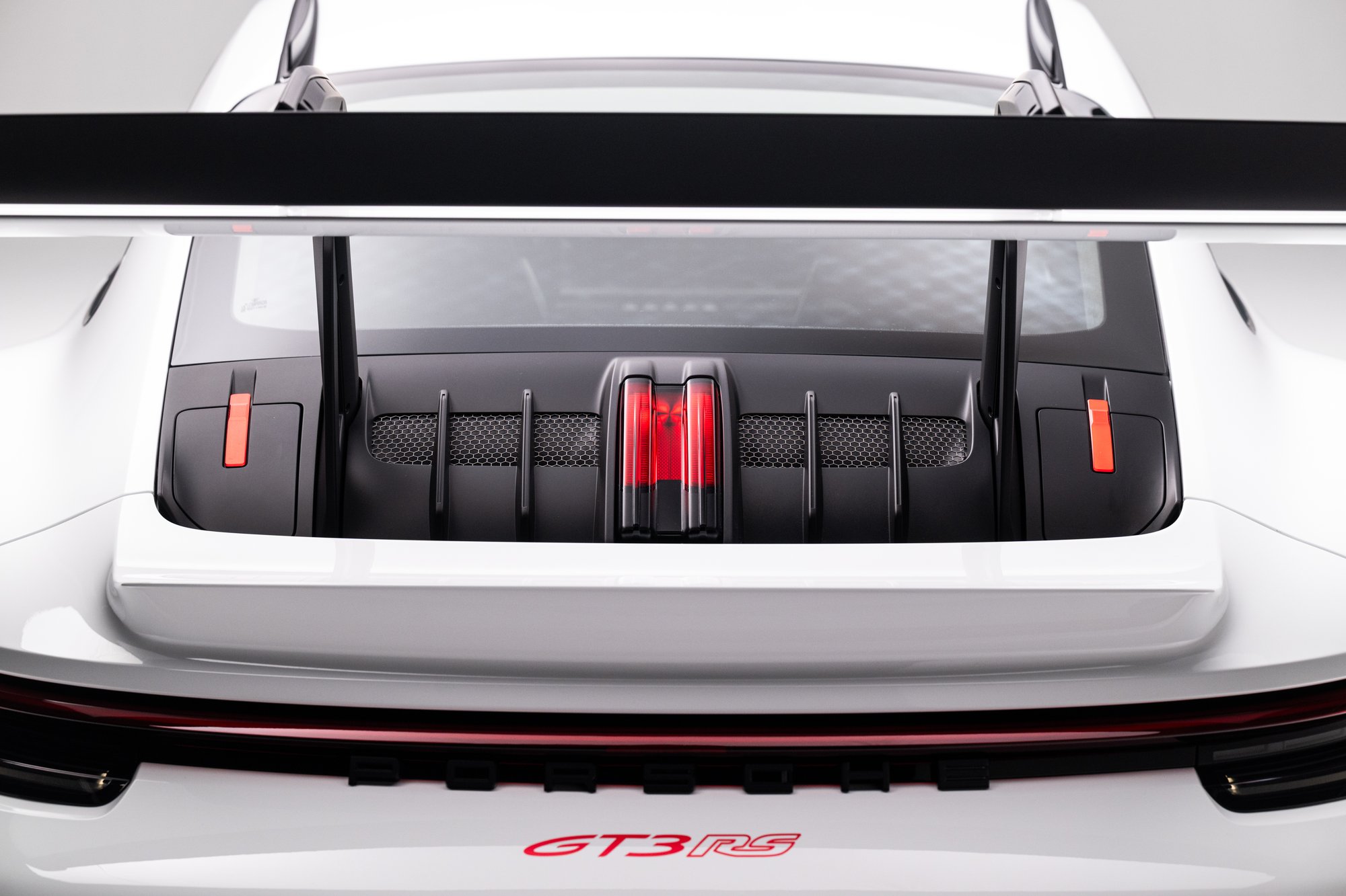 406-Mile 2023 Porsche 911 GT3 RS Sells for $367,786 on Bring a Trailer