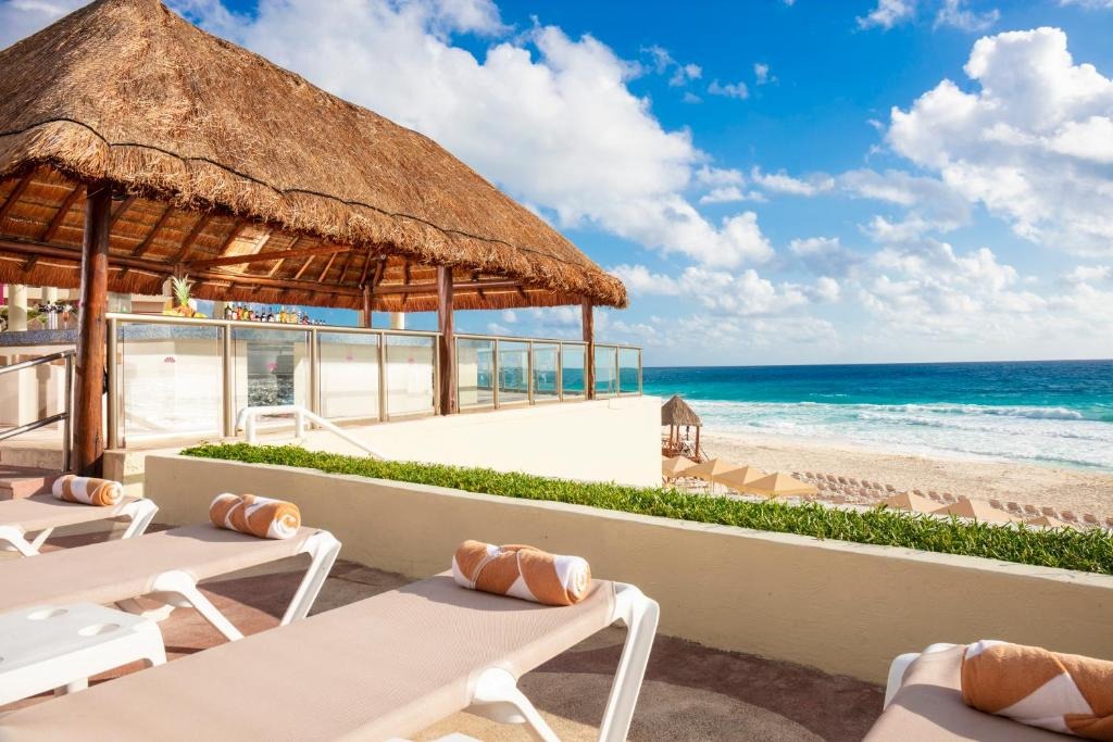 Crown paradise Cancun