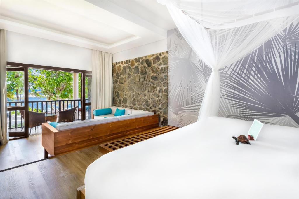 Kempinski Resort Baie Lazare