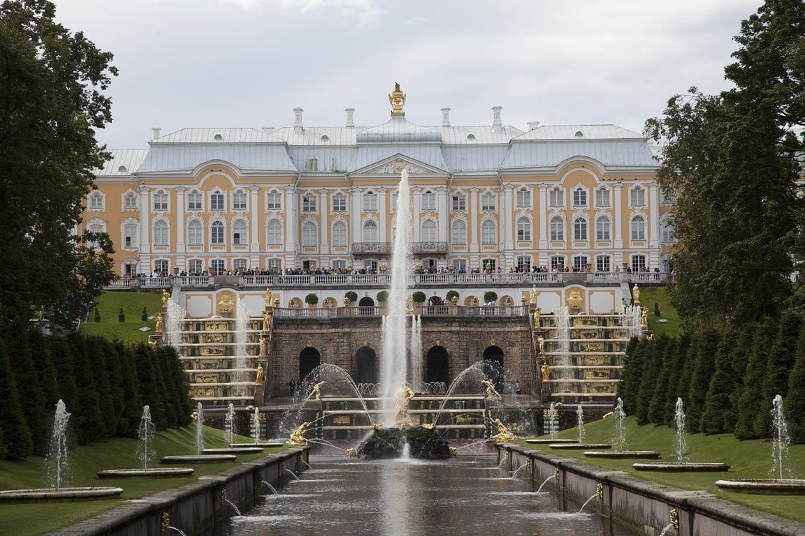 Sankt Peterburg i Moskva