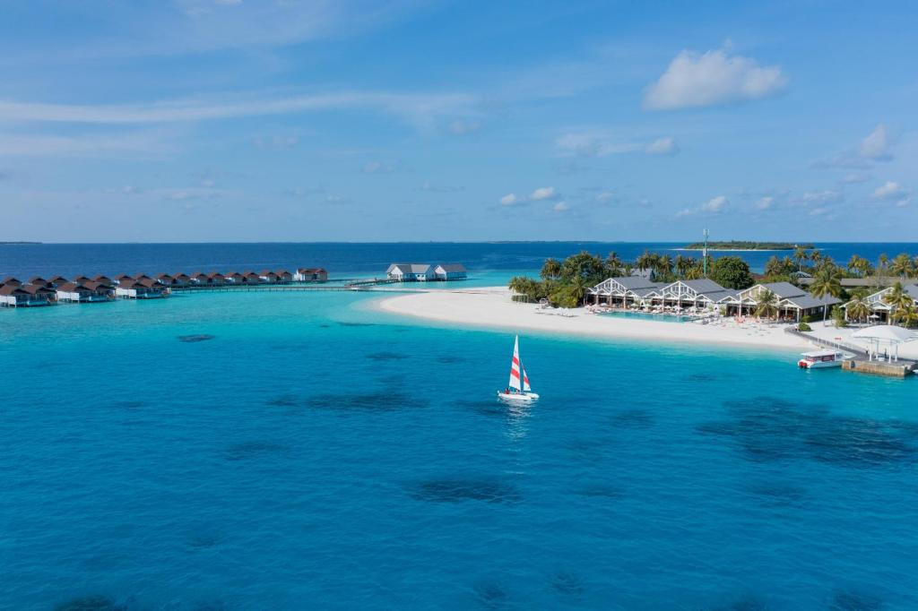 The Standard Huruvalhi Maldives