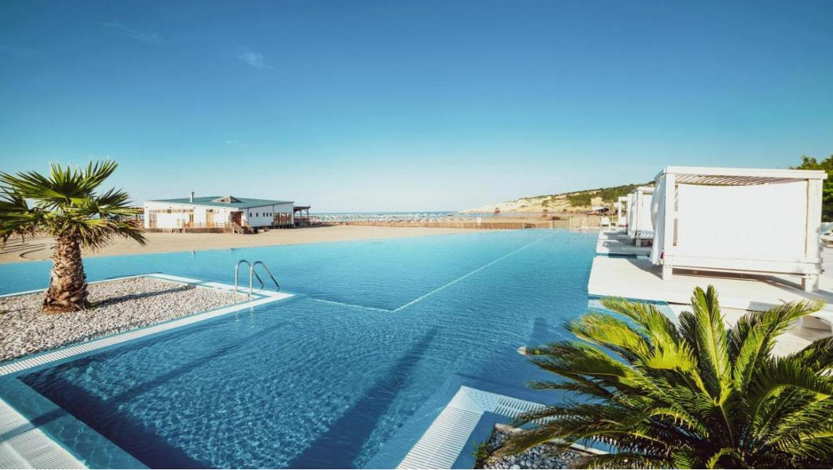 Hotel Azul Beach Resort